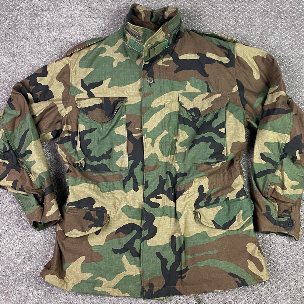US Army Coat Cold Weather Camo Pattern M65 Field Jacket Men's Medium Military